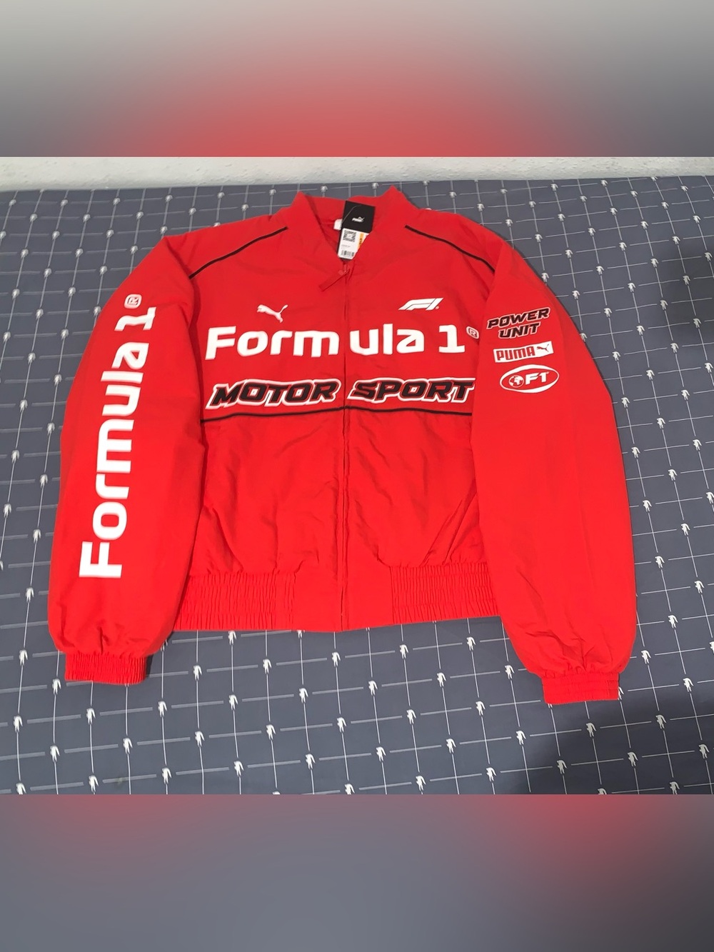 PUMA Formula 1 Pilot Motorsport Men's Jacket Red 635353-06 Size: Small